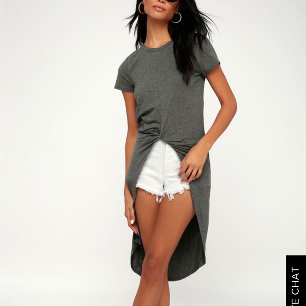 dark heather grey knotted high-low tee Lulu’s